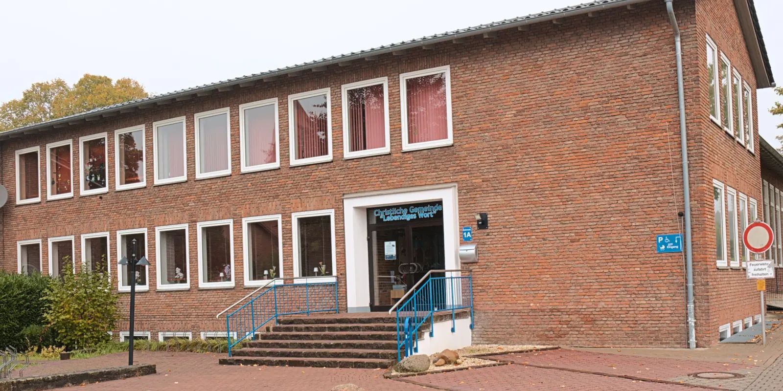Das Gemeindehaus der Christlichen Gemeinde Lebendiges Wort in der Brahmsstraße 1a in Lengerich